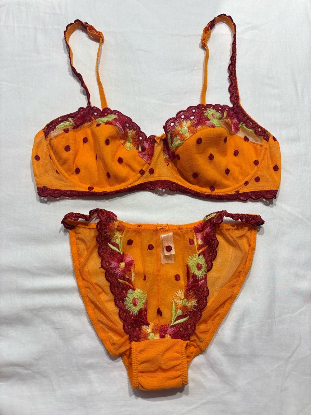 Vintage Victoria's Secret 1999 Orange Bra & Brief Lingerie Set with Lace Trim